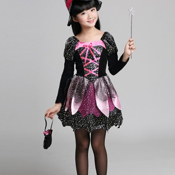 Children cos witch costume