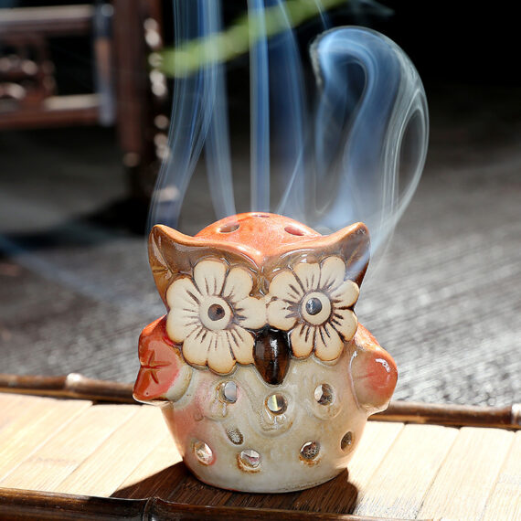 Hollowed Out Owl Aromatherapy Stove Candle Holder Home Accessories Craft Decoration